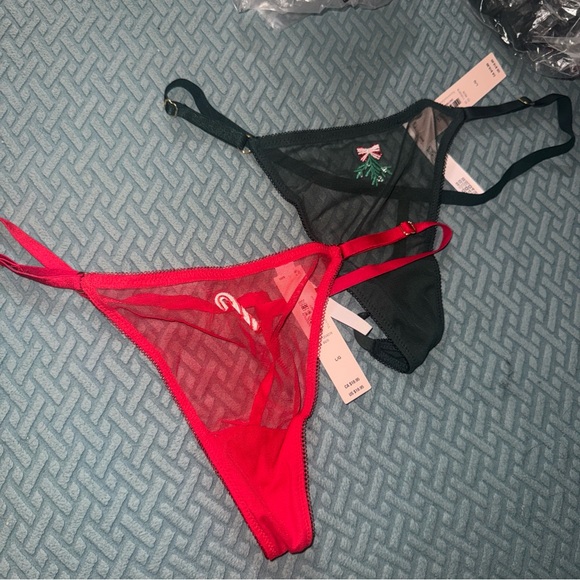 Victoria’s Secret Flirty Mesh G String Panty Christmas Candy Cane Mistletoe L S5 - Picture 1 of 2